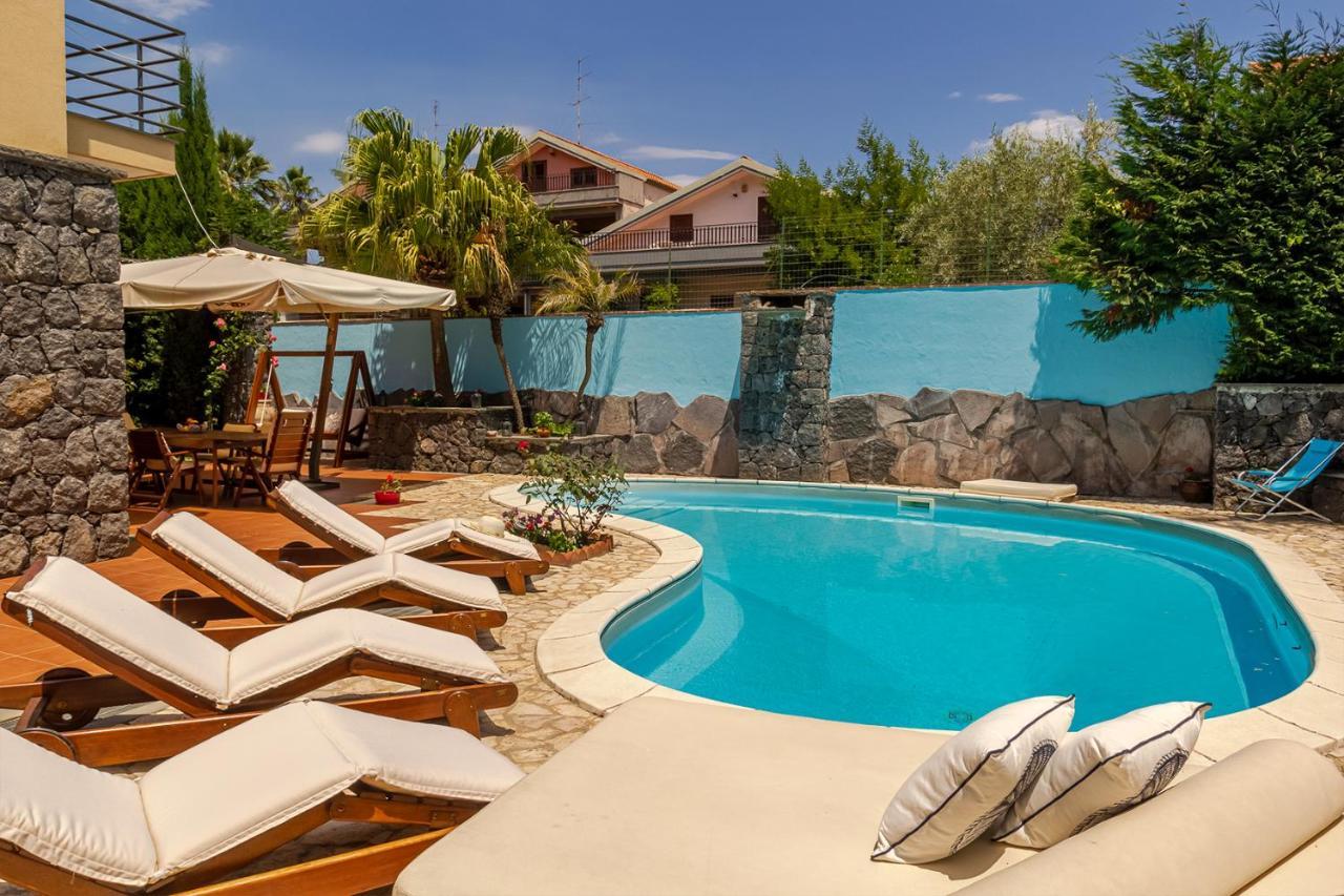Villa Magdalena Aci SantʼAntonio Exterior foto
